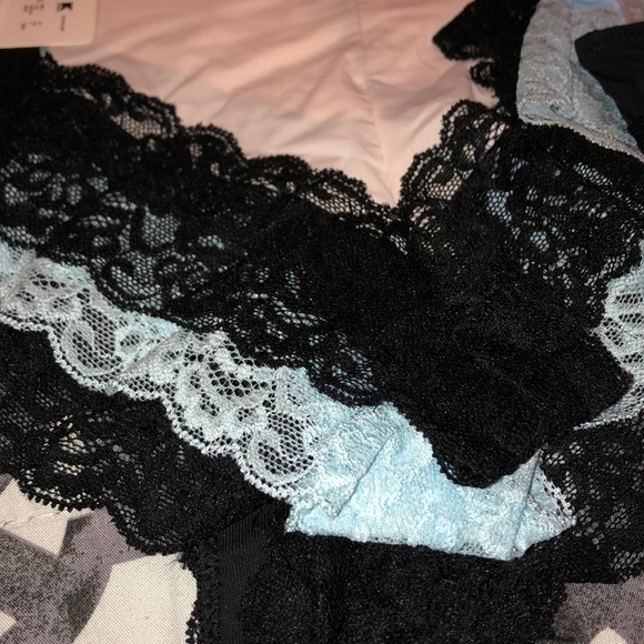 BRAND NEW ❣️3  Pack Cheeky Undies - Picture 3 of 7